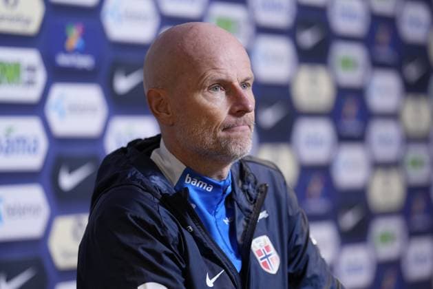 Press conference with the Norwegian men s national football team Oslo 20251111 Norway s national team manager Stale Solbakken during a press conference with the Norwegian men s national football team at Ullevaal Stadium before the World Cup qualifiers against Estonia and Italy Photo Fredrik Varfjell NTB Oslo Norway EDITORIAL USE ONLY RESTRICTED USE FOR BETTING COMPANIES  Copyright: xFredrikxVarfjellx xNTBx