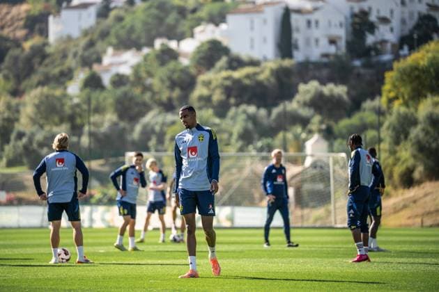 251111 Alexander Isak of the Swedish national football team during a training session on November 11, 2025 in Marbella Photo Joel Marklund BILDBYRAN code JM JM0746 bbeng fotboll football soccer fotball vm kval fifa world cup qualifier träning practice training sverige sweden sverige a  Copyright: JOELxMARKLUND BB251111JM010