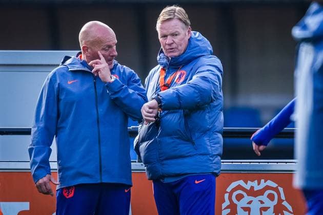 ZEIST , 11-11-2025 , KNVB Campus , season 2025 2026 , Dutch International football , Training session Netherlands , picture shows Netherlands coach Ronald Koeman Training session Netherlands 11-11-2025  x31985048x Copyright: