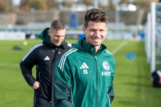 11 11 2024, Football, Season 2025 2026, 2 Bundesliga, Training FC Schalke 04, Franz Schiemer FC Schalke 04 , Gelsenkirchen Training ground FC Schalke 04 NRW Germany xRHR PHOTO DEx Copyright: EWERT RHR-FOTOx RHR-FOTO DE