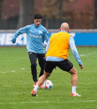Soccer, Men, Season 2025 26, 2 Bundesliga, Hertha BSC, Training, v l Yunus Ünal Hertha BSC , Toni Leistner Hertha BSC , 11 11 2025, Copyright: xSebastianxRäppold MatthiasxKochx