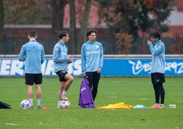 Soccer, Men, Season 2025 26, 2 Bundesliga, Hertha BSC, Training, f l Janne Berner Hertha BSC , Tim Hoffmann Hertha BSC , Selim Telib Hertha BSC , Eliyas Strasner Hertha BSC , 11 11 2025, Copyright: xSebastianxRäppold MatthiasxKochx