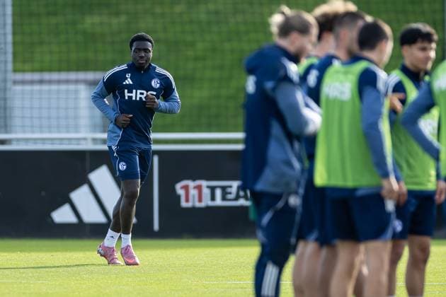 11 11 2025, Football, Season 2025 2026, 2 Bundesliga, Training FC Schalke 04, Zaid Tchibara FC Schalke 04, Gelsenkirchen Training ground FC Schalke 04 NRW Germany xRHR PHOTO DEx Copyright: EWERT RHR-FOTOx RHR-FOTO DE