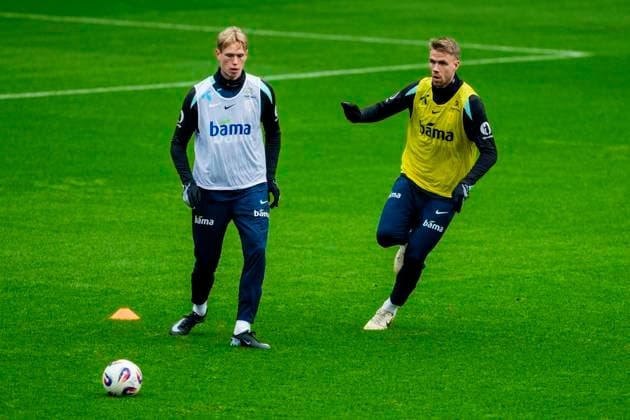 Training with the Norwegian men s national football team Oslo 20251111 Norway s Torbjorn Lysaker Heggem and Kristoffer Vassbakk Köpp Ajer during a training session with the Norwegian men s national football team at Ullevaal Stadium before the World Cup qualifiers against Estonia and Italy Photo Fredrik Varfjell NTB Oslo Norway EDITORIAL USE ONLY RESTRICTED USE FOR BETTING COMPANIES  Copyright: xFredrikxVarfjellx xNTBx