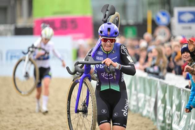 Telenet Superprestige 2025-2026 Niel NIEL, BELGIUM - NOVEMBER 11 : Brand Lucinda (NED) of Baloise Glowi Lions and Van Der Heijden Inge (NED) of Crelan - Corendon during the 3rd leg of the Jaarmarktcross Telenet Superprestige 2025-2026 a cyclocross race for Women Elite on November 11, 2025 in Niel, Belgium, 11 11 2025 ( Niel Belgium  Copyright: xNicoxVereeckenx