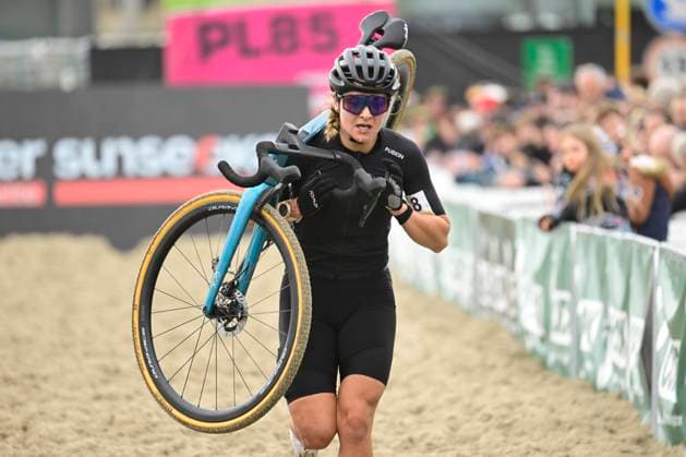 Telenet Superprestige 2025-2026 Niel NIEL, BELGIUM - NOVEMBER 11 : Clauzel Helene (FRA) of As Bike Racing during the 3rd leg of the Jaarmarktcross Telenet Superprestige 2025-2026 a cyclocross race for Women Elite on November 11, 2025 in Niel, Belgium, 11 11 2025 ( Niel Belgium  Copyright: xNicoxVereeckenx