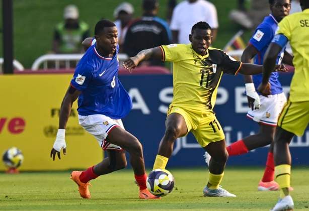 France v Uganda : Group K - FIFA U-17 World Cup Qatar 2025 Soan Ameline of France and Richard Okello of Uganda in action during the FIFA U-17 World Cup Qatar 2025 Group K match between France v Uganda in Doha, Qatar, on November 11, 2025. DOHA Qatar Copyright: xNOUSHADxTHEKKAYILx