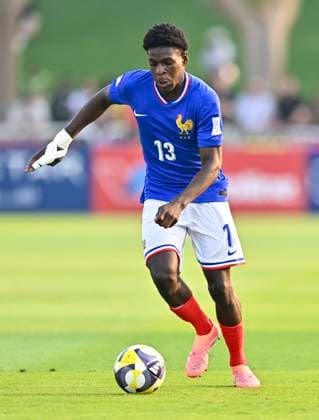 France v Uganda : Group K - FIFA U-17 World Cup Qatar 2025 Emmanuel Mbemba Nlandu of France in action during the FIFA U-17 World Cup Qatar 2025 Group K match between France v Uganda in Doha, Qatar, on November 11, 2025. DOHA Qatar Copyright: xNOUSHADxTHEKKAYILx
