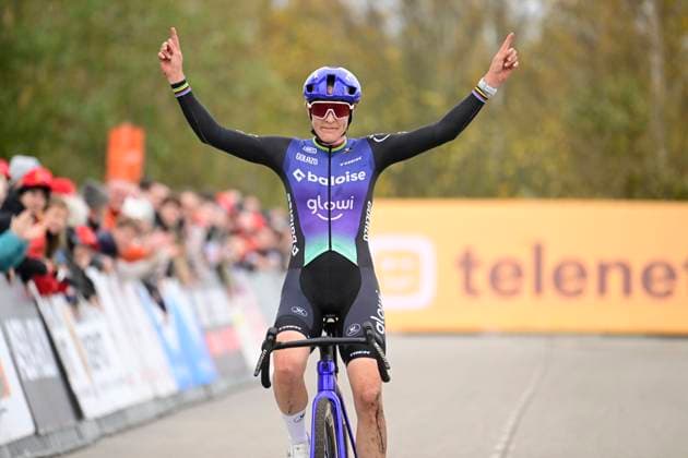 Telenet Superprestige 2025-2026 Niel NIEL, BELGIUM - NOVEMBER 11 : Brand Lucinda (NED) of Baloise Glowi Lions wins during the 3rd leg of the Jaarmarktcross Telenet Superprestige 2025-2026 a cyclocross race for Women Elite on November 11, 2025 in Niel, Belgium, 11 11 2025 ( Niel Belgium  Copyright: xNicoxVereeckenx