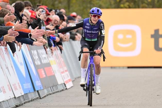 Telenet Superprestige 2025-2026 Niel NIEL, BELGIUM - NOVEMBER 11 : Brand Lucinda (NED) of Baloise Glowi Lions wins during the 3rd leg of the Jaarmarktcross Telenet Superprestige 2025-2026 a cyclocross race for Women Elite on November 11, 2025 in Niel, Belgium, 11 11 2025 ( Niel Belgium  Copyright: xNicoxVereeckenx