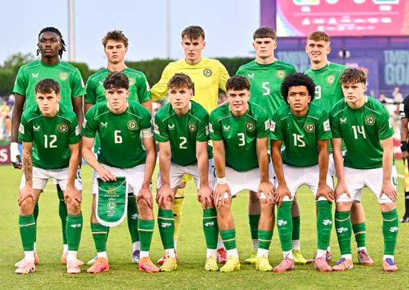 Republic of Ireland v Paraguay: Group J - FIFA U-17 World Cup Qatar 2025 Starting players of Republic of Ireland pose for a group photo prior to the FIFA U-17 World Cup Qatar 2025 Group J match between Republic of Ireland v Paraguay in Doha, Qatar, on November 11, 2025. DOHA Qatar Copyright: xNOUSHADxTHEKKAYILx