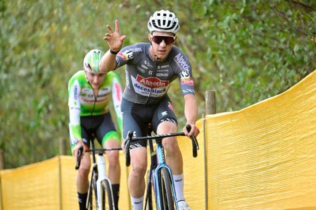 Telenet Superprestige 2025-2026 Niel NIEL, BELGIUM - NOVEMBER 11 : Michels Jente (BEL) of Alpecin-Deceuninck during the 3rd leg of the Jaarmarktcross Telenet Superprestige 2025-2026 a cyclocross race for Men Elite on November 11, 2025 in Niel, Belgium, 11 11 2025 ( Niel Belgium  Copyright: xNicoxVereeckenx