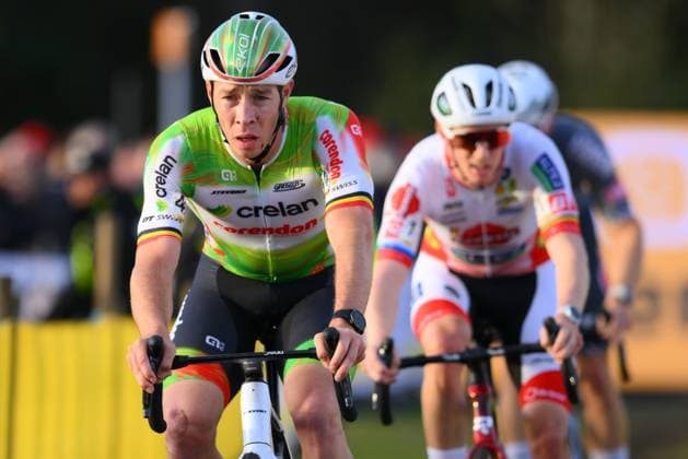 Belgian Laurens Sweeck pictured in action during the men s elite race at the Jaarmarktcross cyclocross cycling event in Niel, race 3 8 of the Superprestige competition, on Tuesday 11 November 2025. DAVIDxPINTENS  x140899294x