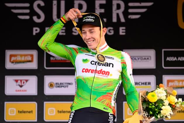 Telenet Superprestige 2025-2026 Niel NIEL, BELGIUM - NOVEMBER 11 : Sweeck Laurens (BEL) of Crelan - Corendon pictured during the podium ceremony of the 3rd leg of the Jaarmarktcross Telenet Superprestige 2025-2026 a cyclocross race for Men Elite on November 11, 2025 in Niel, Belgium, 11 11 2025 ( Niel Belgium  Copyright: xNicoxVereeckenx