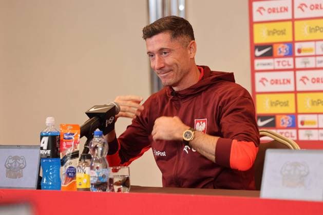 POLAND AND CZECH REPUBLIC OUT !!! Warszawa 11.11.2025 Konferencja prasowa reprezentacji Polski Polish football national team, Nationalteam press conference, PK, Pressekonferenz Robert Lewandowski Fot. Marcin Solarz FotoPyk NEWSPIX.PL --- newspix.pl 