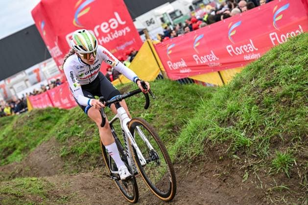 Dutch Inge van der Heijden pictured in action during the women s elite race at the Jaarmarktcross cyclocross cycling event in Niel, race 3 8 of the Superprestige competition, on Tuesday 11 November 2025. DAVIDxPINTENS  x140920281x