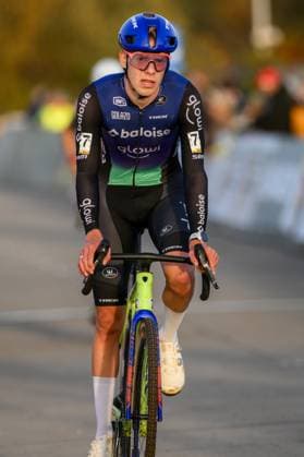 Dutch Pim Ronhaar celebrates as he crosses the finish line to win the men s elite race at the Jaarmarktcross cyclocross cycling event in Niel, race 3 8 of the Superprestige competition, on Tuesday 11 November 2025. DAVIDxPINTENS  x140921953x