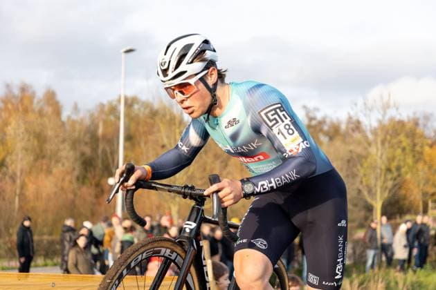 Dutch Joris Nieuwenhuis pictured in action during the men s elite race at the Jaarmarktcross cyclocross cycling event in Niel, race 3 8 of the Superprestige competition, on Tuesday 11 November 2025. ZENOxDRUYTS  x140930332x