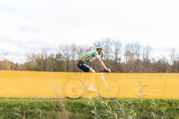 Belgian Laurens Sweeck pictured in action during the men s elite race at the Jaarmarktcross cyclocross cycling event in Niel, race 3 8 of the Superprestige competition, on Tuesday 11 November 2025. ZENOxDRUYTS  x140932814x