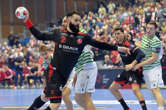 Ruben Marchan MT Melsungen 2 on the ball , David Debreczeni FTC Green Collect 23 , Miklos Karai FTC Green Collect 34 R , GER, MT Melsungen Ferencvarosi Torna Club Green Collect Budapest HUN l, Handball, EHF European League Maenner, Group Matches, Season 2025 2026, 11 11 2025, GER, MT Melsungen FTC Green Collect, Handball, EHF Maenner, Group Matches, Season 2025 2026, 11 11 2025 Kassel Copyright: xEibner-Pressefotox xRolandxSippex EP_RSL