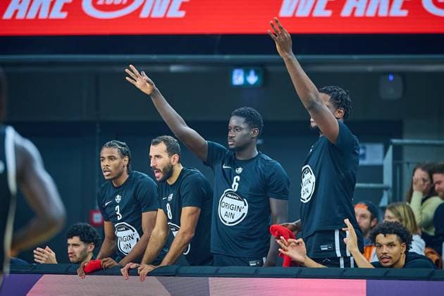 Joy on the bench of Cosea JL Bourg en Bresse GER, ratiopharm ulm vs Cosea JL Bourg en Bresse, Basketball, Matchday 7, BKT EuroCup, Season 2025 2026, 11 11 2025 GER, ratiopharm ulm vs Cosea JL Bourg en Bresse, Basketball, Matchday 7, BKT EuroCup, Season 2025 2026, 11 11 2025 Neu Ulm Copyright: xEibner-Pressefoto GeraldxOelze-dexStoppanyx EP_ODS