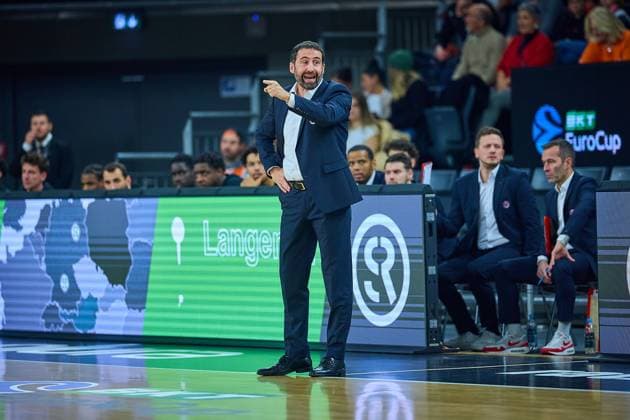 Portrait, Portraet, Freisteller von Frederic Fauthoux Cosea JL Bourg en Bresse, Head Coach GER, ratiopharm ulm vs Cosea JL Bourg en Bresse, Basketball, Matchday 7, BKT EuroCup, Season 2025 2026, 11 11 2025 GER, ratiopharm ulm vs Cosea JL Bourg en Bresse, Basketball, Matchday 7, BKT EuroCup, Season 2025 2026, 11 11 2025 Neu Ulm Copyright: xEibner-Pressefoto GeraldxOelze-dexStoppanyx EP_ODS