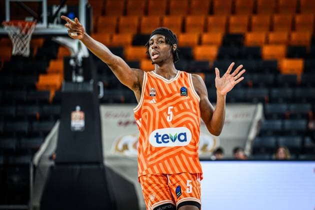 Mohamed Diakite (ratiopharm ulm) gestikuliert, gestik waehrend des EuroCup spiels zwischen ratiopharm ulm v Cosea JL Bourg-en-Bresse in der ratiopharm Arena am 11. November 2025 in Neu-Ulm, Deutschland. (Foto von Harry Langer DeFodi Images) +++ Mohamed Diakite (ratiopharm ulm) gestures during the EuroCup match between ratiopharm ulm v Cosea JL Bourg-en-Bresse at ratiopharm Arena on November 11, 2025 in Neu-Ulm, Germany. (Photo by Harry Langer DeFodi Images) (Photo by Harry Langer DeFodi Images) Mohamed Diakite ratiopharm ulm gestures during the EuroCup match between ratiopharm ulm v Cosea JL Bourg en Bresse at the ratiopharm Arena on November 11, 2025 in Neu Ulm, Germany, Germany Photo by Harry Langer DeFodi Images Mohamed Diakite ratiopharm ulm gestures during the EuroCup match between ratiopharm ulm v Cosea JL Bourg en Bresse at ratiopharm Arena on November 11, 2025 in Neu Ulm, Germany Photo by Harry Langer DeFodi Images Photo by Harry Langer DeFodi Images