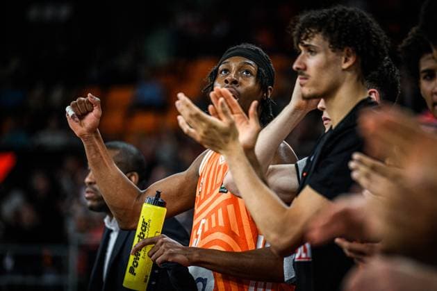 Mohamed Diakite (ratiopharm ulm) gestikuliert, gestik waehrend des EuroCup spiels zwischen ratiopharm ulm v Cosea JL Bourg-en-Bresse in der ratiopharm Arena am 11. November 2025 in Neu-Ulm, Deutschland. (Foto von Harry Langer DeFodi Images) +++ Mohamed Diakite (ratiopharm ulm) gestures during the EuroCup match between ratiopharm ulm v Cosea JL Bourg-en-Bresse at ratiopharm Arena on November 11, 2025 in Neu-Ulm, Germany. (Photo by Harry Langer DeFodi Images) (Photo by Harry Langer DeFodi Images) Mohamed Diakite ratiopharm ulm gestures during the EuroCup match between ratiopharm ulm v Cosea JL Bourg en Bresse at the ratiopharm Arena on November 11, 2025 in Neu Ulm, Germany, Germany Photo by Harry Langer DeFodi Images Mohamed Diakite ratiopharm ulm gestures during the EuroCup match between ratiopharm ulm v Cosea JL Bourg en Bresse at ratiopharm Arena on November 11, 2025 in Neu Ulm, Germany Photo by Harry Langer DeFodi Images Photo by Harry Langer DeFodi Images
