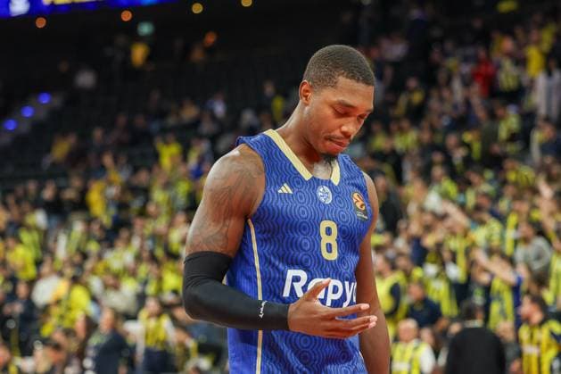 Lonnie Walker Maccabi Rapyd Tel Aviv, 08 before the match, GER, Fenerbahce Beko Istanbul vs Maccabi Rapyd Tel Aviv, Basketball, Euroleague, Matchday 10, 2025 2026 season, 11 11 2025, GER, Fenerbahce Beko Istanbul vs Maccabi Rapyd Tel Aviv, Basketball, Euroleague, Matchday 10, 2025 2026 season, 11 11 2025 Munich Copyright: xEibner-Pressefoto JennixMaulx EP_JML