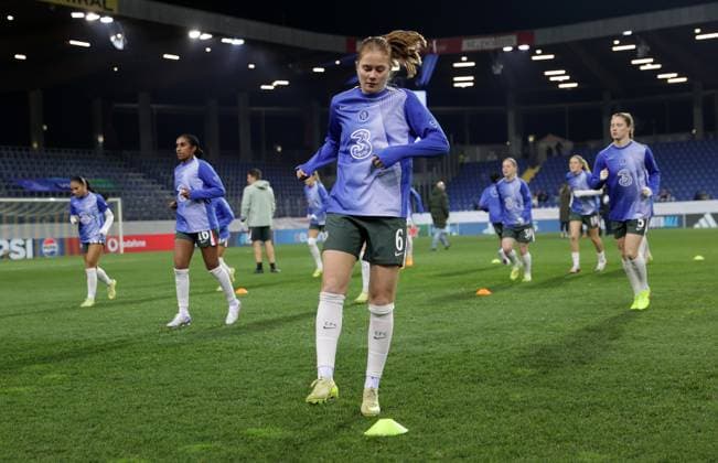 SOCCER - WCL, St.Poelten vs Chelsea SANKT POELTEN,AUSTRIA,11.NOV.25 - SOCCER - UEFA Women s Champions League, SKN Sankt Poelten vs Chelsea FC. Image shows Sjoeke Nuesken (Chelsea).  GEPAxpictures xWalterxLuger