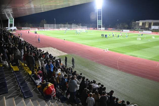 Spain National Football Team training session MADRID, SPAIN - NOVEMBER 11: Fans watch the Spain National Football Team training ahead of 2026 FIFA World Cup, WM, Weltmeisterschaft, Fussball European Qualifiers Group E football match against Georgia at the Spanish Football Federation s facilities at Las Rozas Soccer City of Madrid, Spain on November 11, 2025. Burak Akbulut Anadolu Madrid Spain. Editorial use only. Please get in touch for any other usage.  Copyright: x2025xAnadoluxBurakxAkbulutx