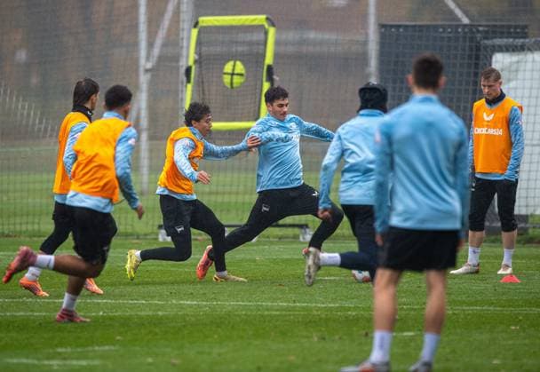 Soccer, Men, Season 2025 26, 2 Bundesliga, Hertha BSC, Training, v l Eliyas Strasner Hertha BSC , Yunus Ünal Hertha BSC , 11 11 2025, Copyright: xSebastianxRäppold MatthiasxKochx