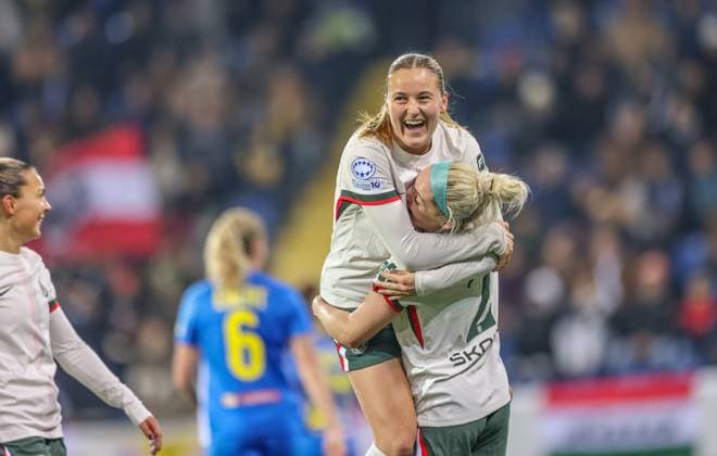AUT, München, SKN St Pölten vs Chelsea London, Women s Champions League, UEFA, Saison 2526, NV Arena, 3 Spieltag im Bild Wieke Kaptein Chelsea London 18 scores the first goal for Chelsea, celebration and joy with Ellie Carpenter Chelsea London 2 , Tor und Jubel DFB DFL REGULATIONS PROHIBIT ANY USE OF PHOTOGRAPHS AS IMAGE SEQUENCES AND OR QUASI VIDEO, 11 11 2025, Copyright: HMBxMedia HendrikxHamelau