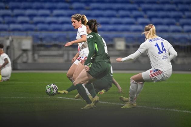 Football : Lyonnes v Wolfsburg - UEFA Women s champions league Jule Brand of Lyon during the UEFA Womens champions league match between OL Lyonnes and Wolfsburg at Groupama Stadium Decines Charpieu Lyon France on November 11, 2025  Copyright: xALLILI_MOURADx