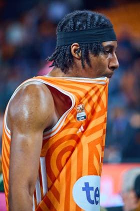Mohamed Diakite ratiopharm ulm, 05 frustrated after end of match GER, ratiopharm ulm vs Cosea JL Bourg en Bresse, Basketball, Matchday 7, BKT EuroCup, 2025 2026 season, 11 11 2025 GER, ratiopharm ulm vs Cosea JL Bourg en Bresse, Basketball, Matchday 7, BKT EuroCup, 2025 2026 season, 11 11 2025 New Ulm Copyright: xEibner-Pressefoto GeraldxOelze-dexStoppanyx EP_ODS
