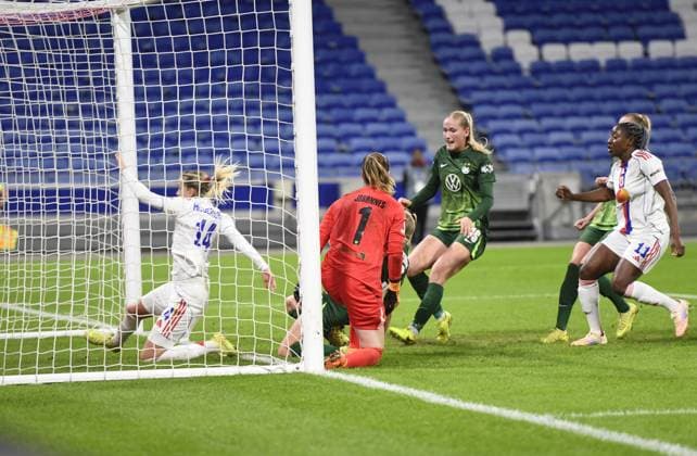 Football : Lyonnes v Wolfsburg - UEFA Women s champions league Ada HEGERBERG of Lyon scoring goal during the UEFA Womens champions league match between OL Lyonnes and Wolfsburg at Groupama Stadium Decines Charpieu Lyon France on November 11, 2025  Copyright: xx