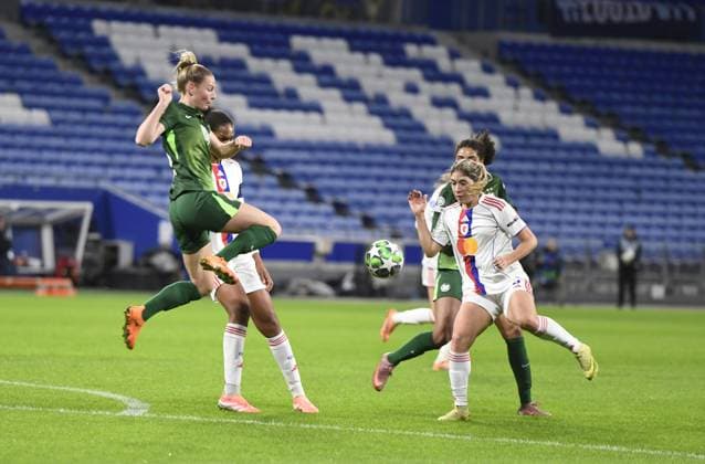Football : Lyonnes v Wolfsburg - UEFA Women s champions league Jule Brand of Lyon during the UEFA Womens champions league match between OL Lyonnes and Wolfsburg at Groupama Stadium Decines Charpieu Lyon France on November 11, 2025  Copyright: xMouradxALLILIx