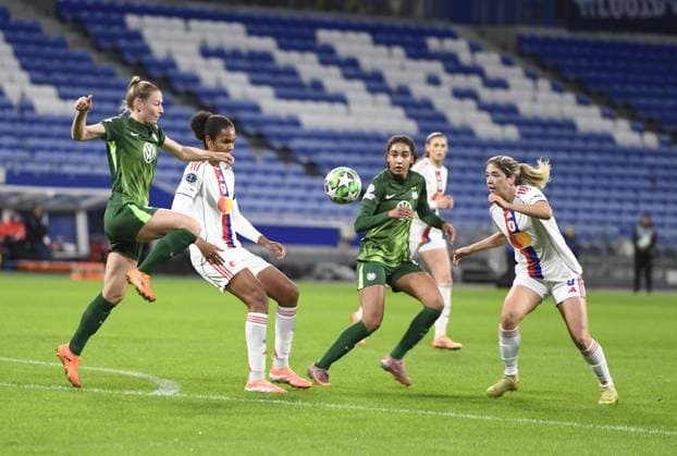 Football : Lyonnes v Wolfsburg - UEFA Women s champions league Jule Brand of Lyon during the UEFA Womens champions league match between OL Lyonnes and Wolfsburg at Groupama Stadium Decines Charpieu Lyon France on November 11, 2025  Copyright: xMouradxALLILIx