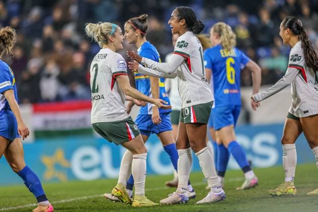 AUT, Munich, SKN St Pölten vs Chelsea London, Women s Champions League, UEFA, Season 2526, NV Arena, 3 Matchday in picture v l n r DFB DFL REGULATIONS PROHIBIT ANY USE OF PHOTOGRAPHS AS IMAGE SEQUENCES AND OR QUASI VIDEO, 11 11 2025, Copyright: HMBxMedia HendrikxHamelau