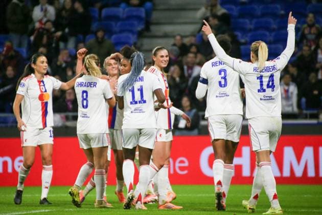 11 11 2025, xgrfx, Football UEFA WomenÂs Champions League, OL Lyonnes VfL Wolfsburg v l Tor, Ada Hegerberg OL Lyonnes DFL DFB REGULATIONS PROHIBIT ANY USE OF PHOTOGRAPHS as IMAGE SEQUENCES and or QUASI VIDEO Lyon