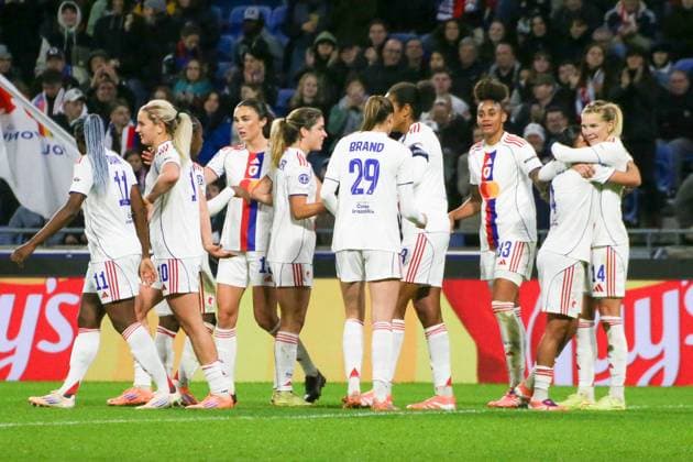 11 11 2025, xgrfx, Football UEFA WomenÂs Champions League, OL Lyonnes VfL Wolfsburg v l Tor, Ada Hegerberg OL Lyonnes DFL DFB REGULATIONS PROHIBIT ANY USE OF PHOTOGRAPHS as IMAGE SEQUENCES and or QUASI VIDEO Lyon
