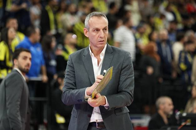 Oded Kattash Maccabi Rapyd Tel Aviv, Head Coach , GER, Fenerbahce Beko Istanbul vs Maccabi Rapyd Tel Aviv, Basketball, Euroleague, Matchday 10, Season 2025 2026, 11 11 2025, GER, Fenerbahce Beko Istanbul vs Maccabi Rapyd Tel Aviv, Basketball, Euroleague, Matchday 10, Season 2025 2026, 11 11 2025 Muenchen Copyright: xEibner-Pressefoto JennixMaulx EP_JML