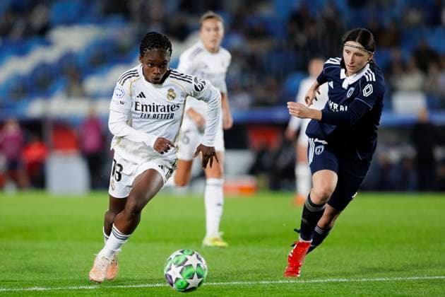 UEFA Women s Champions League - Real Madrid vs Paris FC MADRID, SPAIN -November 11:Linda Caicedo of Real Madrid in action during the UEFA Women s Champions League match between Real Madrid and Paris FC at Alfredo Di Stefano stadium in Madrid.(Photo by Guillermo Martinez f22photo) Madrid Alfredo Di Stefano Stadium Spain Copyright: xGuillermoxMartinezx