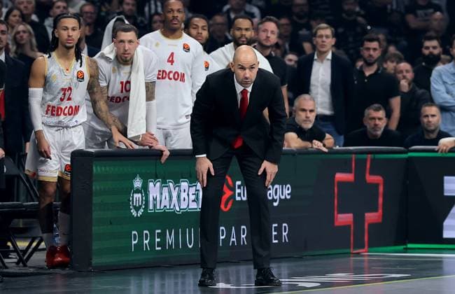 Partizan v Monaco, Euroleague, season 2025 2026, round 10 Belgrade, Serbia. 11th Nov, 2025. AS Monaco s head coach Vassilis Spanoulis during Euroleague basketball match between Partizan and AS Monaco on November 11. 2025. in Belgrade, Serbia. Belgrade Serbia Copyright: xPedjaxMilosavljevic STARSPORTx