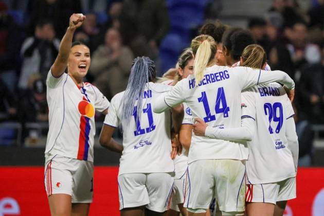 Lyon, France 11 November 2025 Champions League Women 2025 2026 OL Lyonnes vs VfL Wolfsburg In the picture scorer Ada Hegerberg OL , second from the right in the picture, scores the goal to make it 1-0 for OL Lyonnes and cheers with her teammates Groupama Stadium Copyright: xFotostandx xFantinix