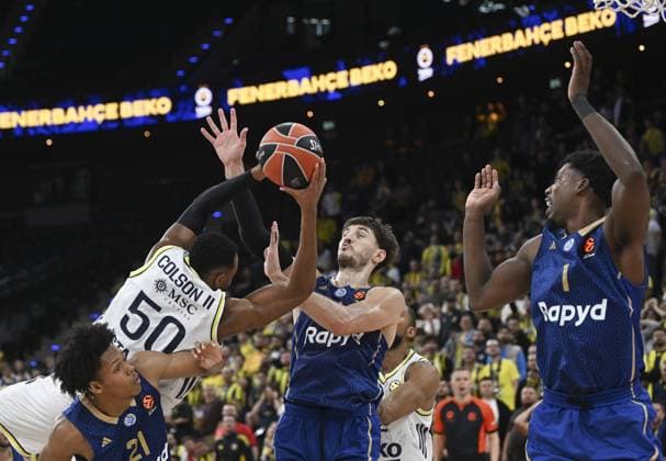 Fenerbahce Beko v Maccabi Rapyd Tel Aviv - EuroLeague MUNICH, GERMANY - NOVEMBER 11: Bonzie Colson (50) of Fenerbahce Beko in action during the EuroLeague Week 10 basketball game between Fenerbahce Beko and Maccabi Rapyd Tel Aviv at BMW Park in Munich, Germany on November 11, 2025. Halil Sagirkaya Anadolu Munich Germany. Editorial use only. Please get in touch for any other usage.  Copyright: x2025xAnadoluxHalilxSagirkayax