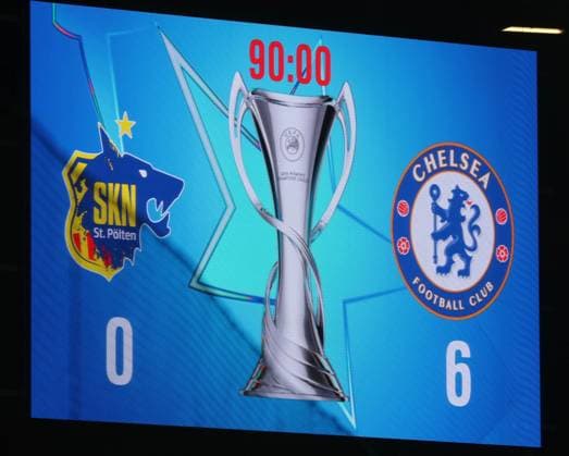 SOCCER - WCL, St.Poelten vs Chelsea SANKT POELTEN,AUSTRIA,11.NOV.25 - SOCCER - UEFA Women s Champions League, SKN Sankt Poelten vs Chelsea FC. Image shows the scoreboard.  GEPAxpictures xWalterxLuger
