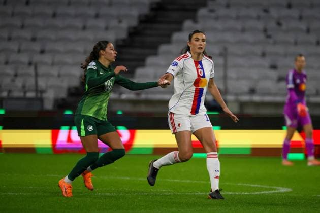 Lyon, France 11 November 2025 Champions League Women 2025 2026 OL Lyonnes vs VfL Wolfsburg In the picture from left Kessya Bussy VfL and Ingrid Engen OL Groupama Stadium Copyright: xFotostandx xFantinix
