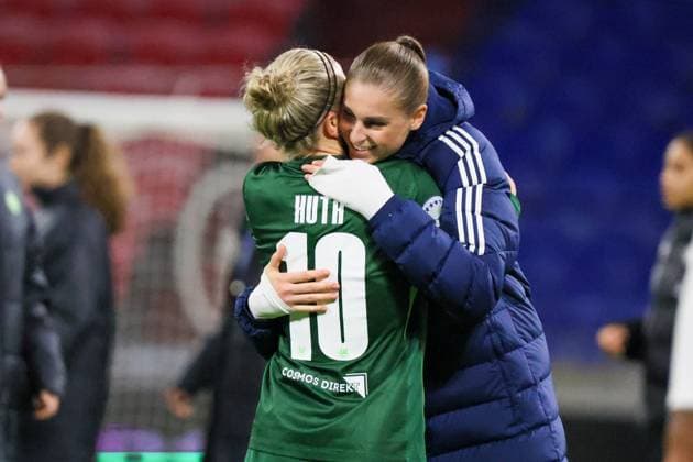 Lyon, France 11 November 2025 Champions League Women 2025 2026 OL Lyonnes vs VfL Wolfsburg In the picture from left Svenja Huth VfL and Julie Brand OL hug each other after the Champions League match in Lyon Groupama Stadium Copyright: xFotostandx xFantinix