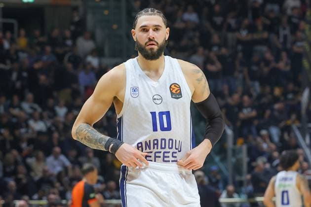 10i isaia cordinier Anadolu Efes Istanbul BASKETBALL-EUROLEAGUE - match Virtus Bologna - Anadolu Efes Istanbul 11-11-2025 during Virtus Bologna vs Anadolu Efes, Basketball Euroleague match in Bologna, Italy, November 11 2025  Copyright: xValentinoxOrsini IPAxSportx xipa-agency.netx xx IPA_67853813 IPA_Agency_IPA67853813
